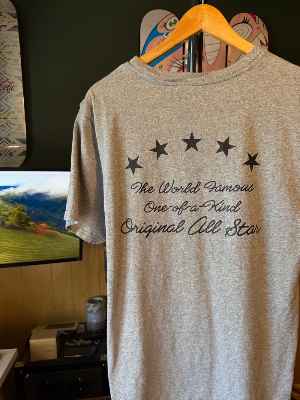 Converse ‘The World Famous One of a Kind All Star 5 Star’ Geaphic Tee